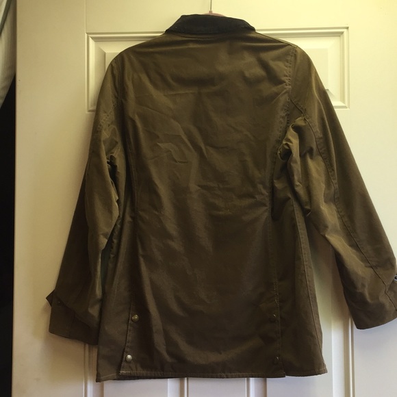 Barbour Like New Short Newmarket Jacket 6 - Picture 2 of 8
